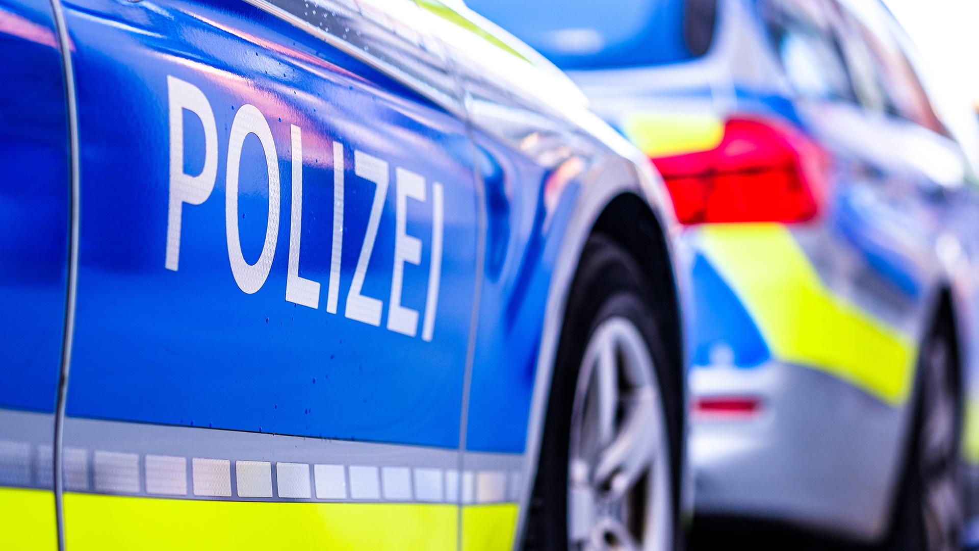 Unfall in Schwerin: Straßenbahn rammt Schuttcontainer
