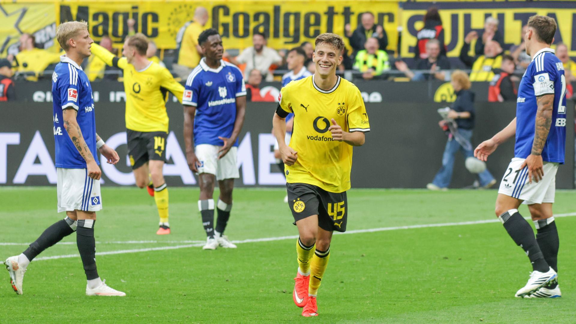 HSV wacht zu spät auf und verliert Bundesliga-Auftakt bei Borussia Dortmund