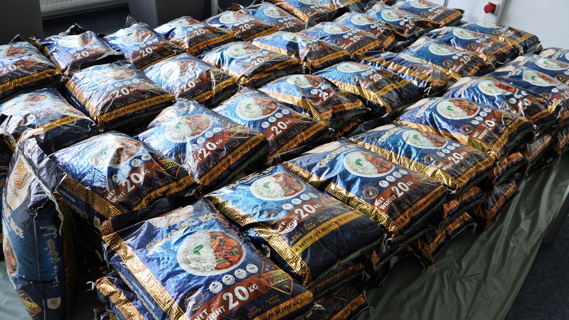 Zoll stellt 1,5 Tonnen Crystal Meth im Hamburger Hafen sicher