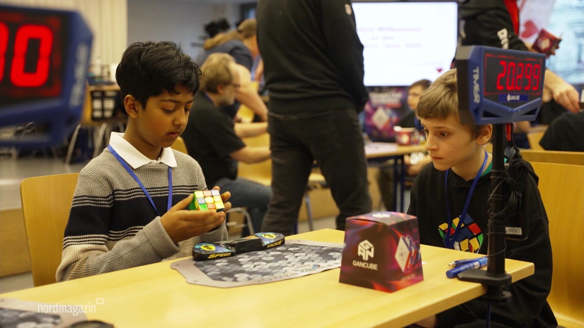 Schwerin: Erster Speedcubing-Wettkampf in MV