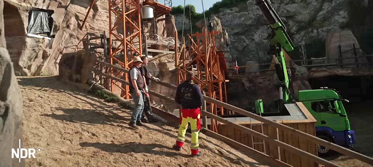 Baustelle auf der Bühne der Karl May Spiele | NDR.de Baustelle auf der Bühne der Karl May Spiele