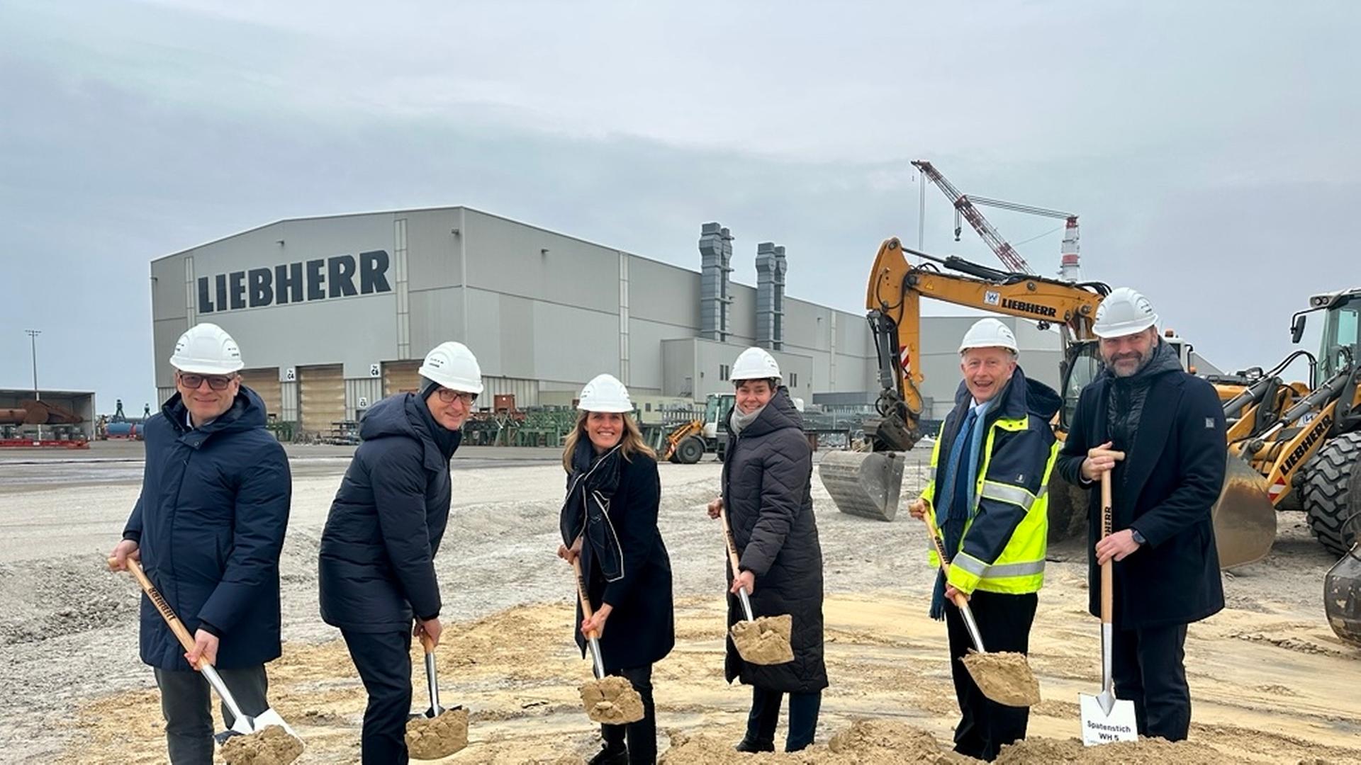 Spatenstich für neue Liebherr-Werkhalle im Seehafen Rostock