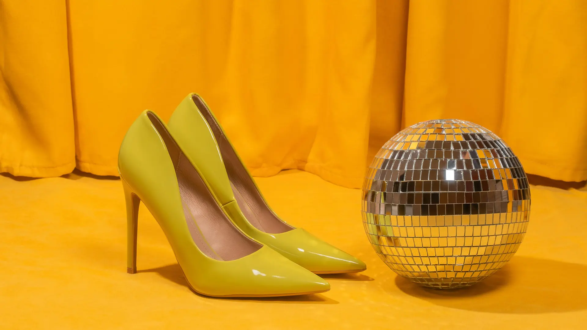 Männlich, sexy, feministisch: High-Heels vom Ursprung bis heute