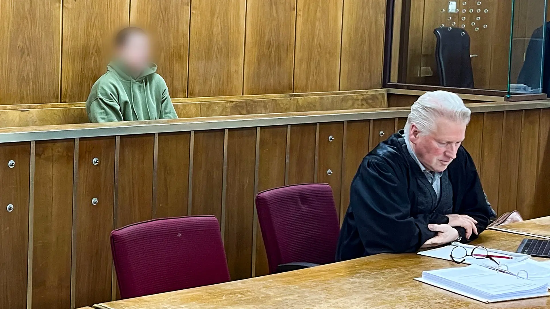 Axt-Angreifer von Hannover muss wegen Vergewaltigung in Haft