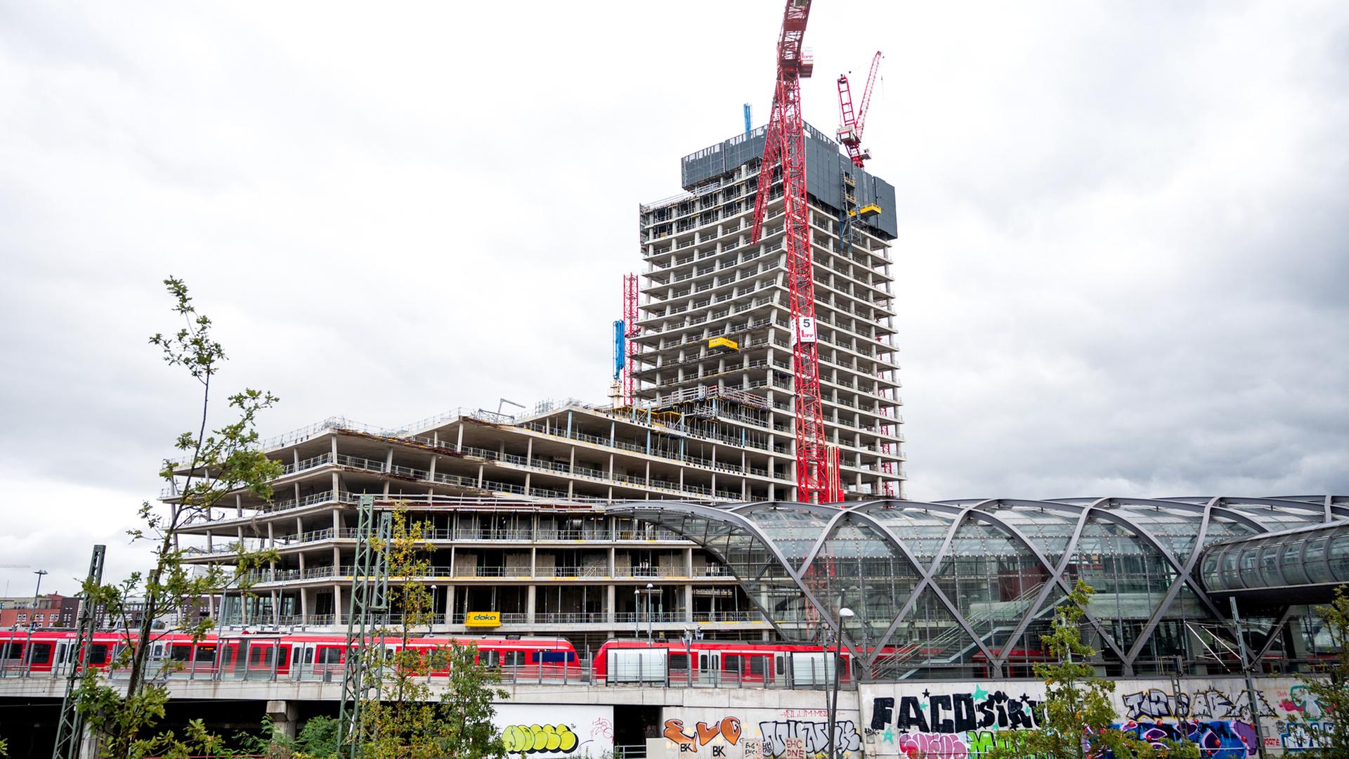 Nach NDR Recherchen: Opposition fordert Aufklärung über Elbtower-Pläne