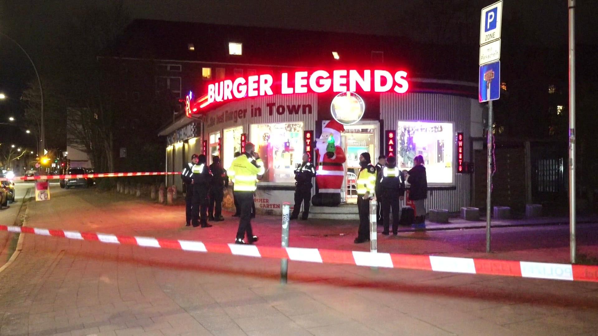 Mann in Hamburger Burger-Laden angeschossen, Verdächtige auf der Flucht