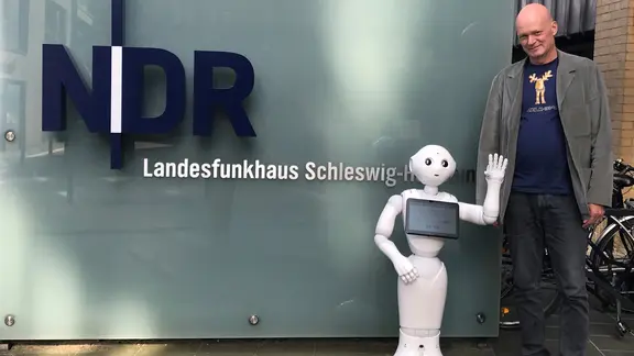 Pepper-Blog (28) Plattdeutsch-Kompetenz von ChatGPT4 | ndr.de