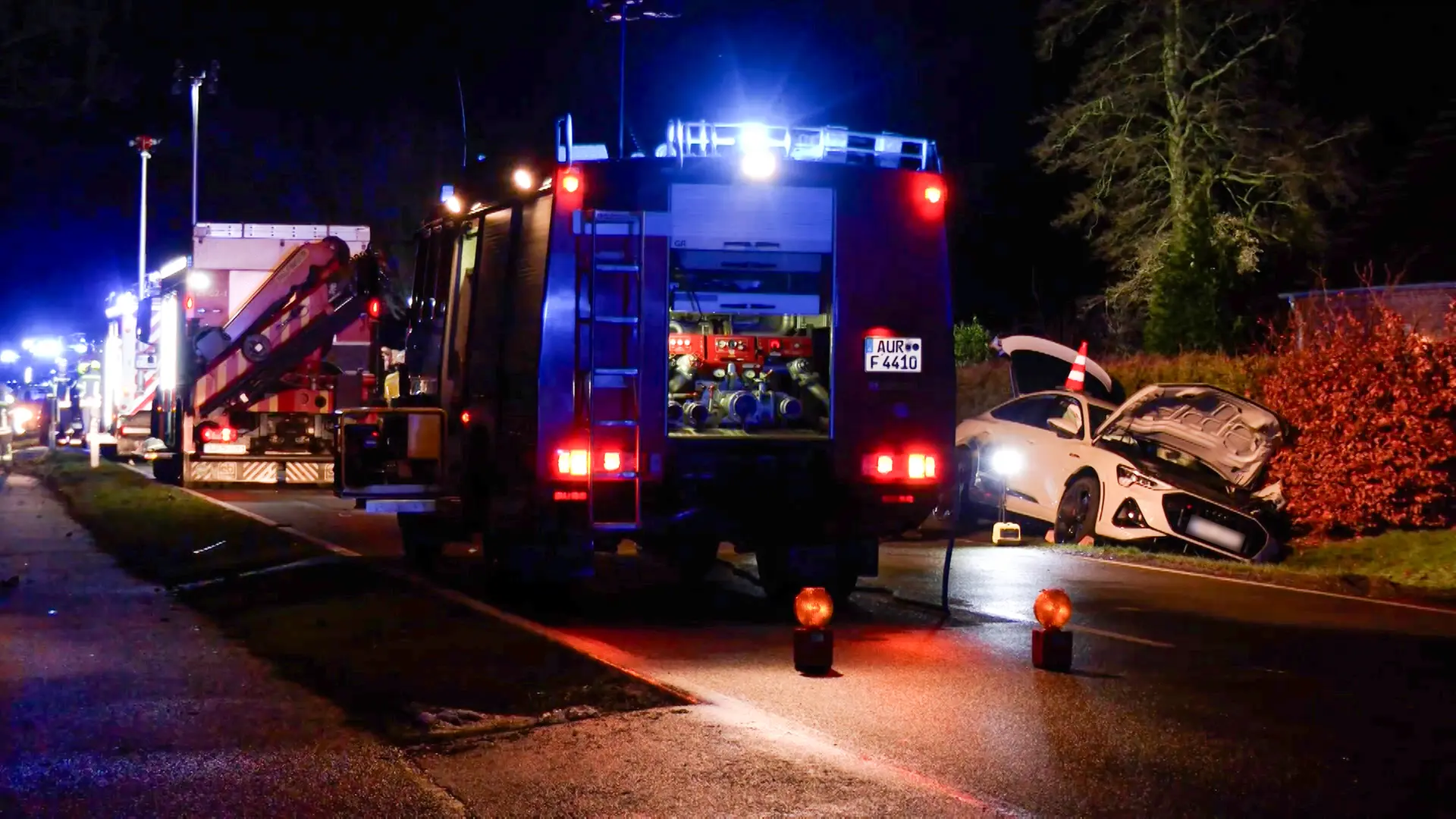 Großheide: Zwei Tote und zwei Schwerverletzte bei Unfall