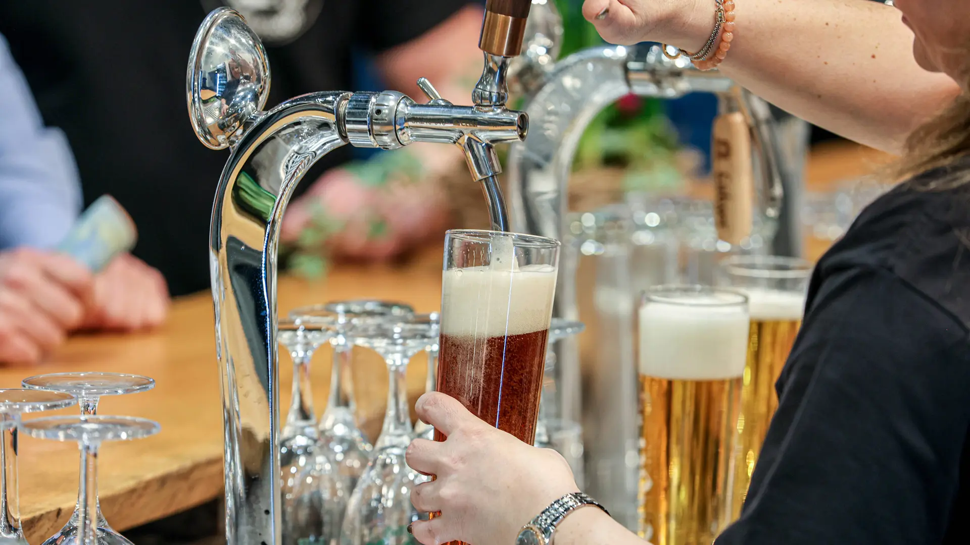 Brauer in Not: Wie die Bier-Branche ums Überleben kämpft