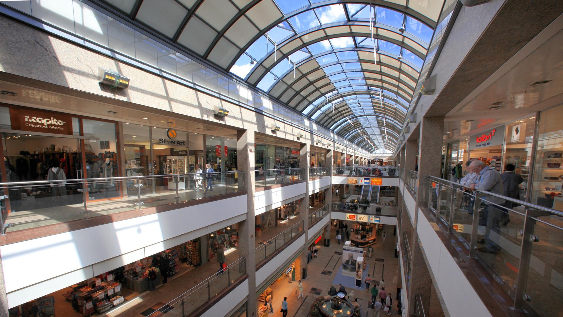 Notfall-Übung: Schlosspark-Center Schwerin kurzzeitig evakuiert