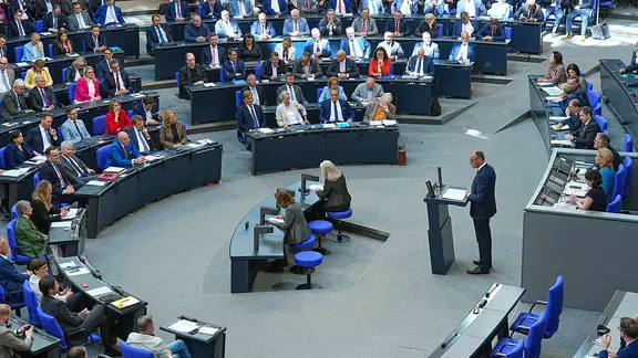 Bundeskanzler Friedrich Merz (CDU) bei einer Rede im Bundestag.