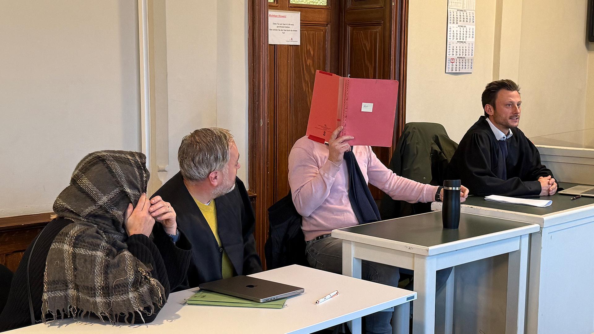 Geld abgezweigt: Kita-Leiterin und Ehemann aus Harburg verurteilt