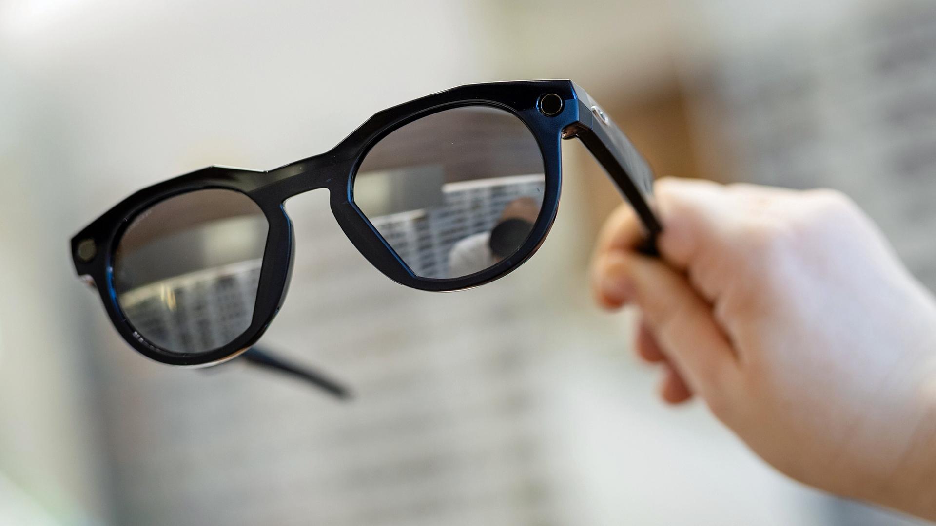 Hamburg will Smart Glasses in Schwimmbädern verbieten