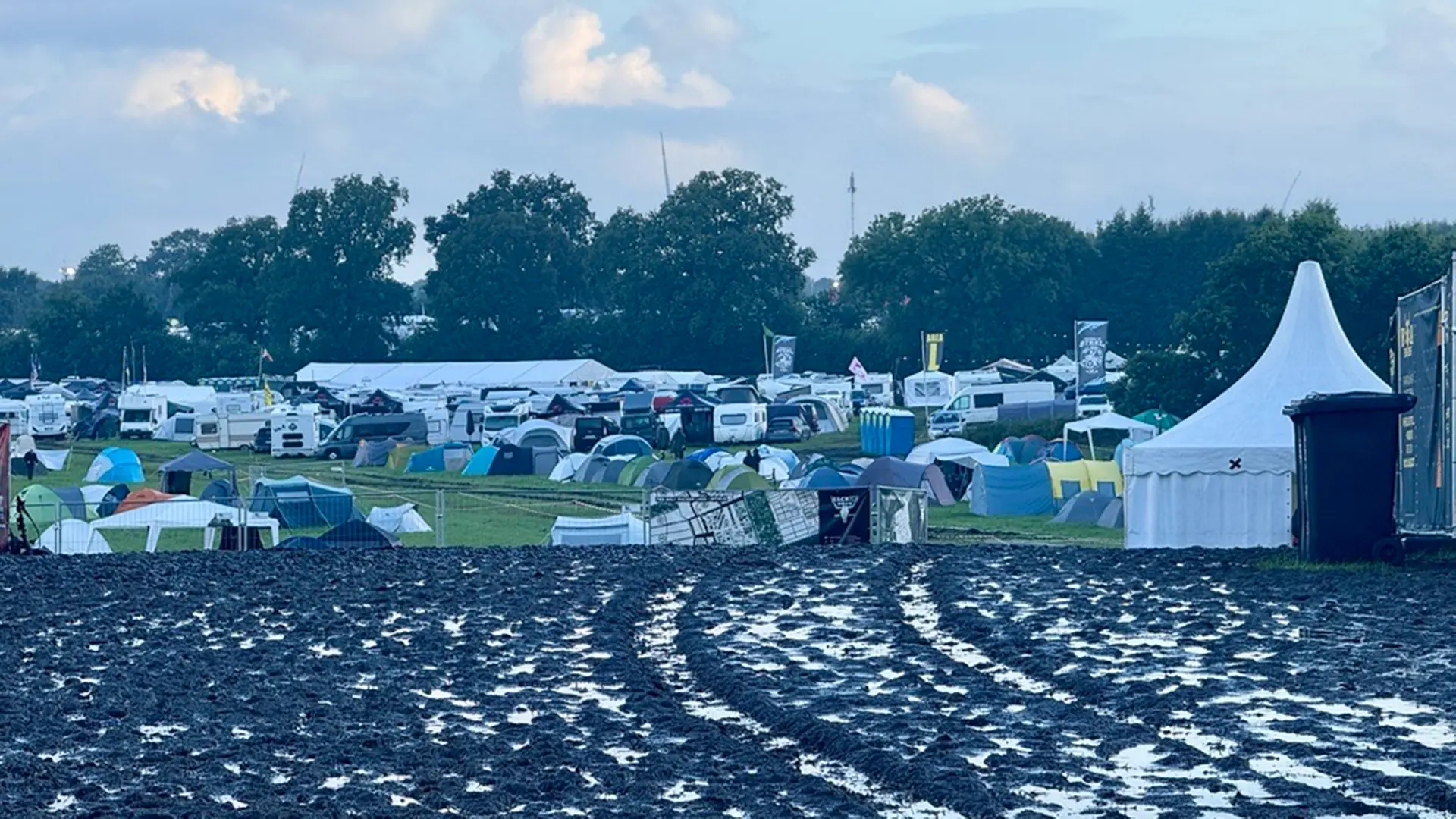 Wacken 2025 im Liveblog: Kampf gegen Matsch und Schlamm beim W:O:A
