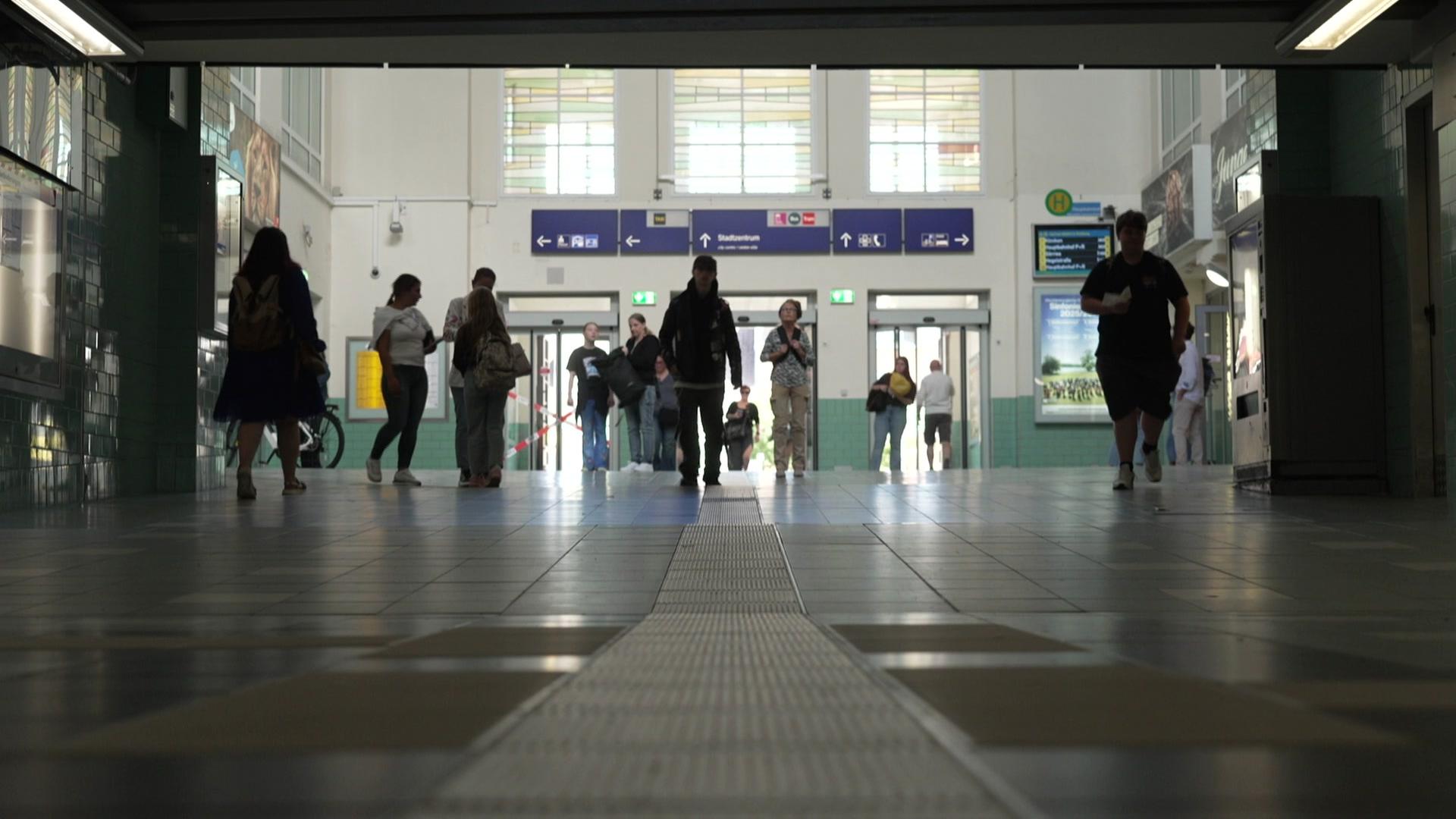 Fahrgastverbände aus MV begrüßen Alkoholverbot an Bahnhöfen