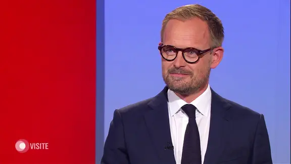 Kardiologe Professor Derk Frank im Studiogespräch. | Screenshot Kardiologe Professor Derk Frank im Studiogespräch.