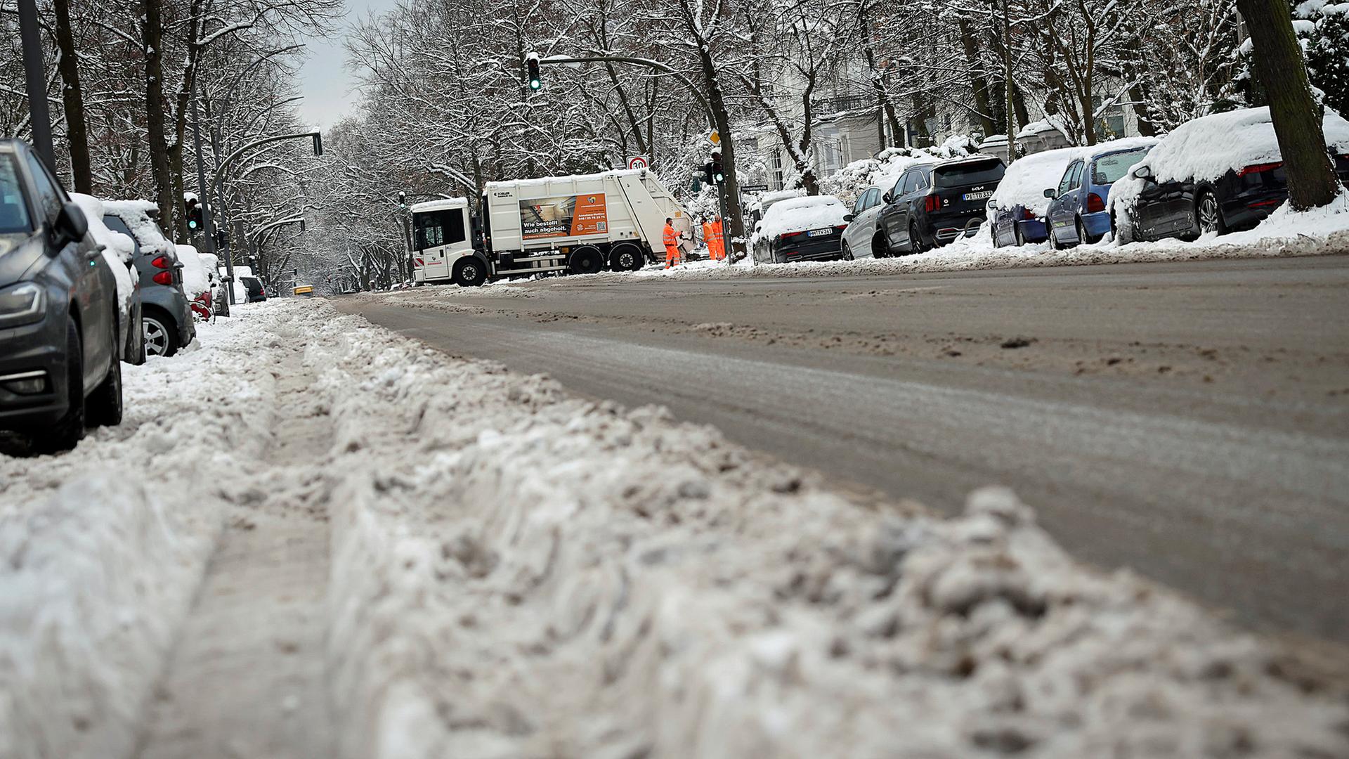 Glätte und Schnee sorgen weiter für Probleme im Norden