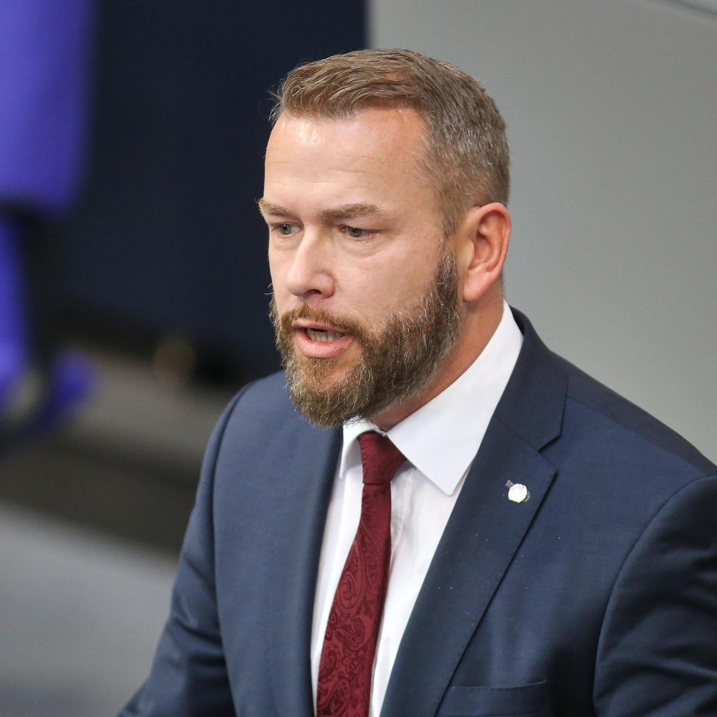 Fake-Accounts benutzt? Vorwürfe gegen AfD-Abgeordneten ...