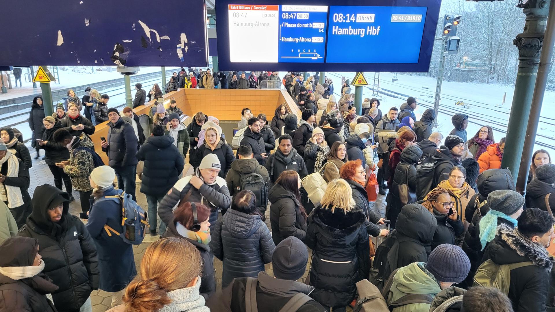 Liveticker: Schnee und Glätte – so ist die Lage in Hamburg