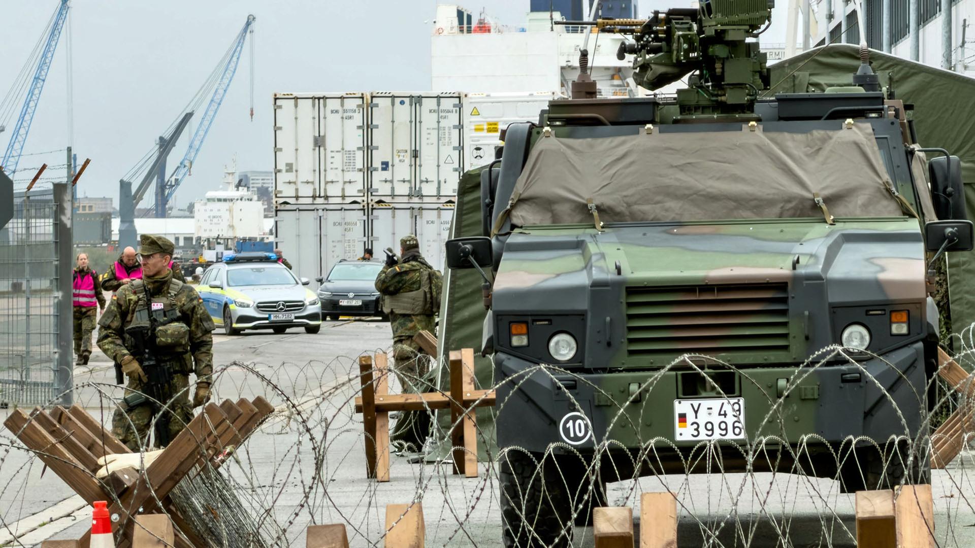Liveticker: Militär-Übung und Proteste – was bei „Red Storm Charlie“ passiert