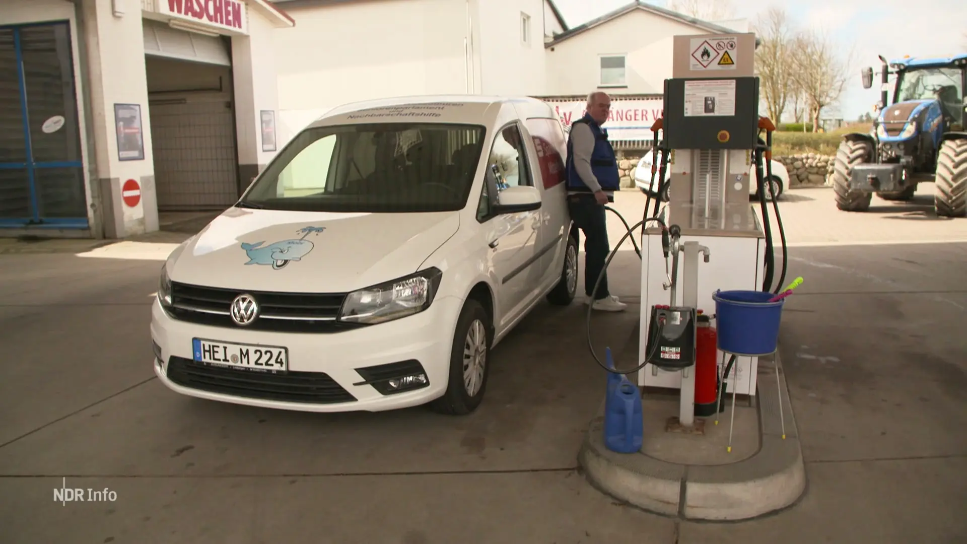 Hohe Spritpreise: Pendlerinnen und Pendler besonders betroffen