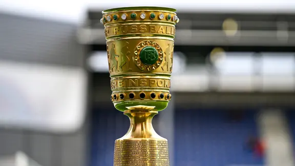Der DFB-Pokal. | picture Alliance / Eibner Pressefoto, Eibner Pressefoto/Florian Wiegand Der DFB-Pokal.