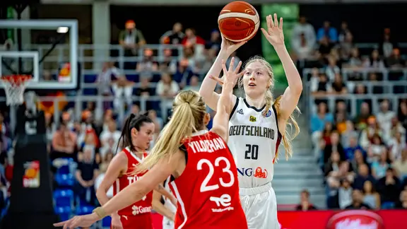 Die deutsche Basketball-Nationalspielerin Frida Bühner