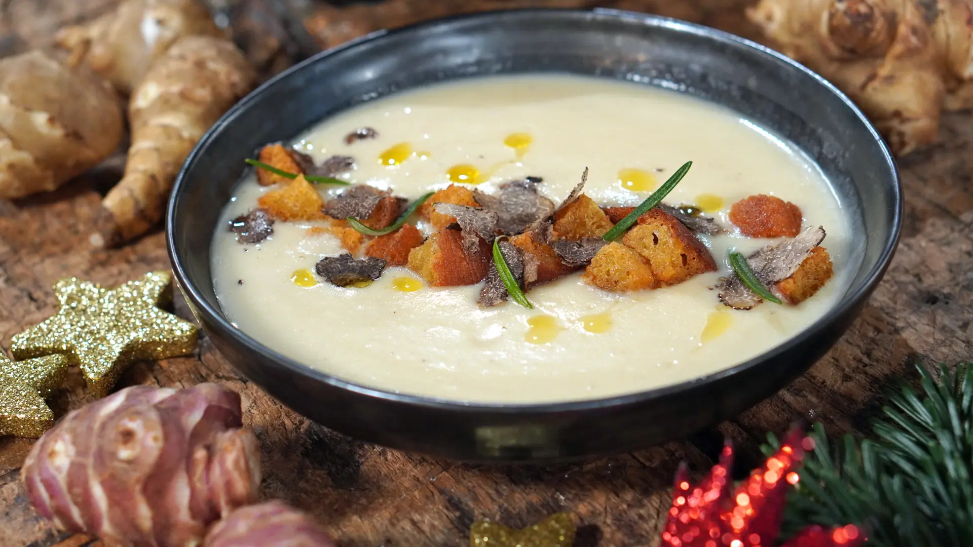 Topinambur-Kartoffel-Suppe mit Trüffel-Croûtons | ndr.de Topinambur-Kartoffel-Suppe mit Trüffel-Croûtons | ndr.de