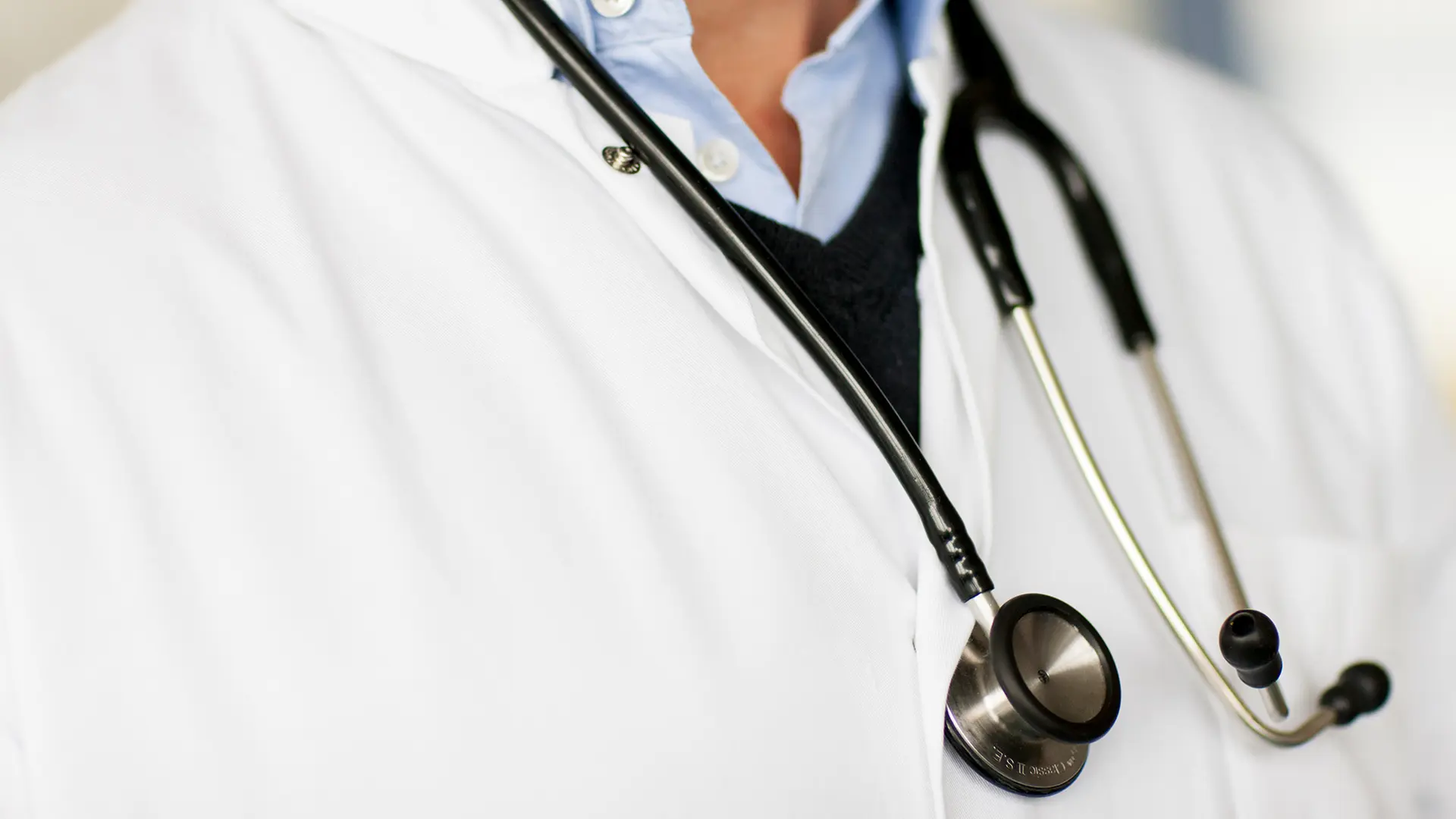 Wilhelmshaven Court Rules on Gynaecologist Case: Nursing Student’s Allegations Against Chief Physician