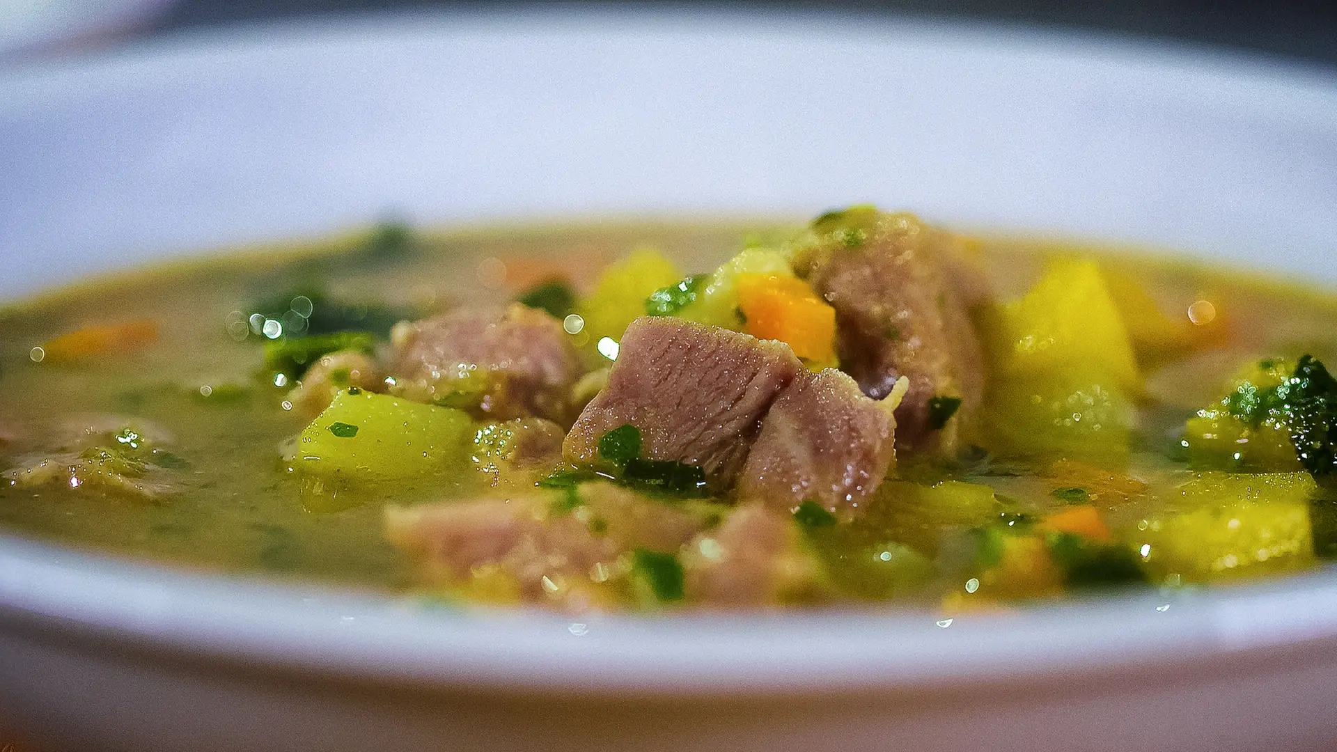 Kochen mit Fuhrwerk: Raffinierter Lammeintopf | ndr.de