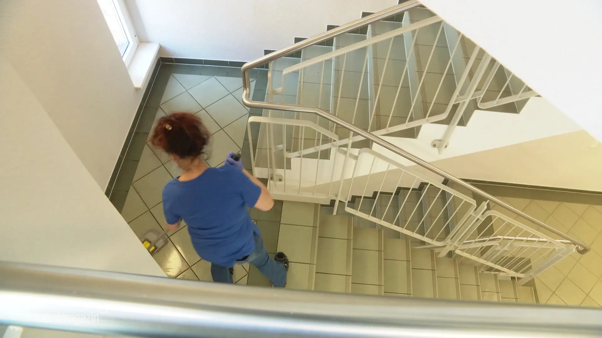 Merz Rentenpläne lassen Reinigungskraft um ihre Zukunft bangen