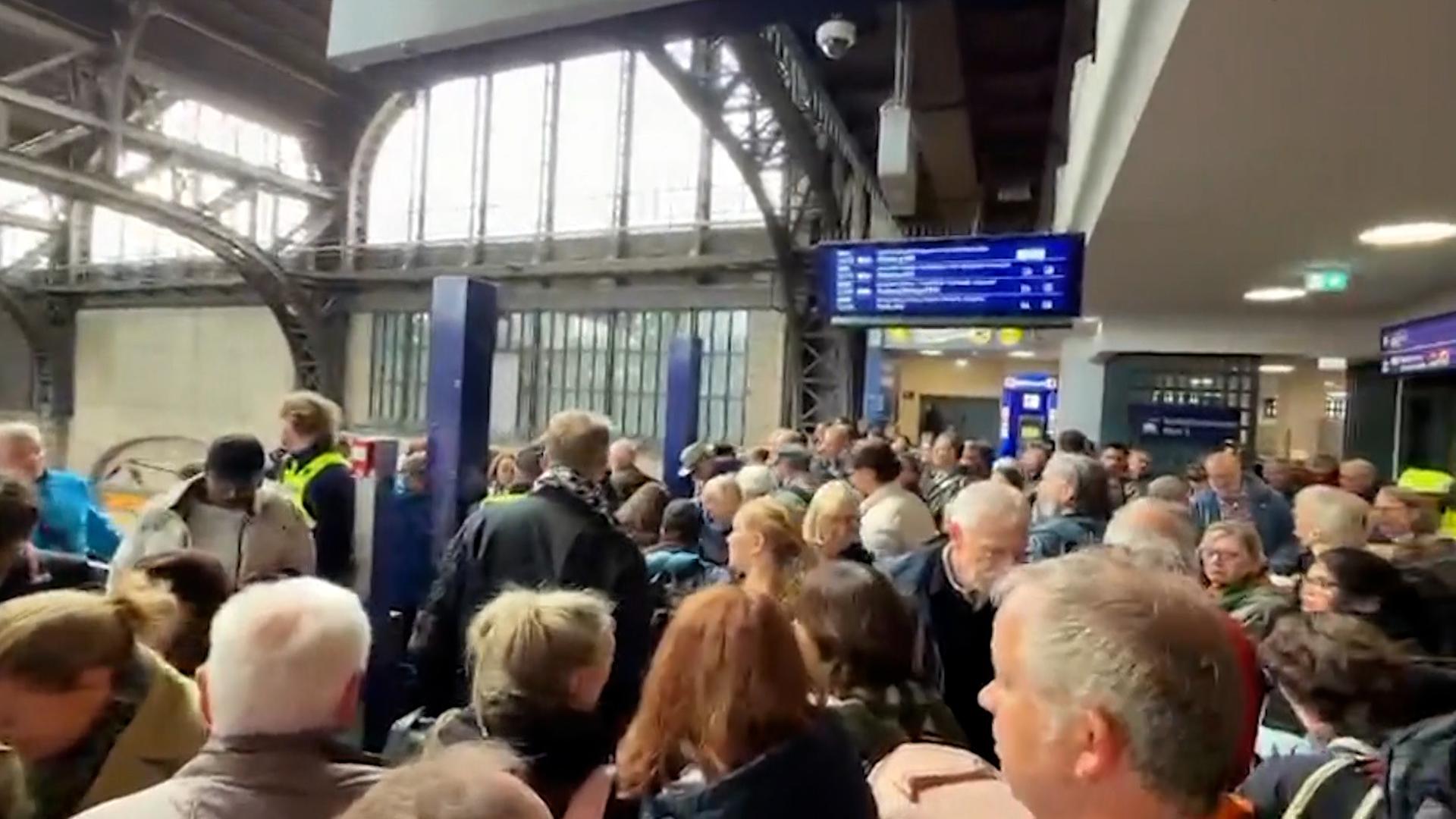 Kabelschaden am Hamburger Hauptbahnhof sorgt für Zugausfälle