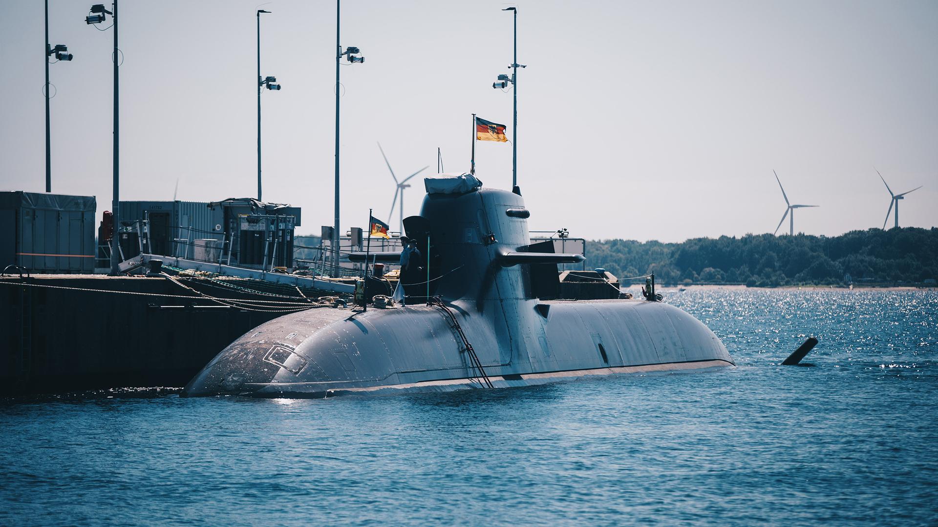Ein U-Boot im Hafen von Eckernförde. | picture alliance / SZ Photo | Friedrich Bungert