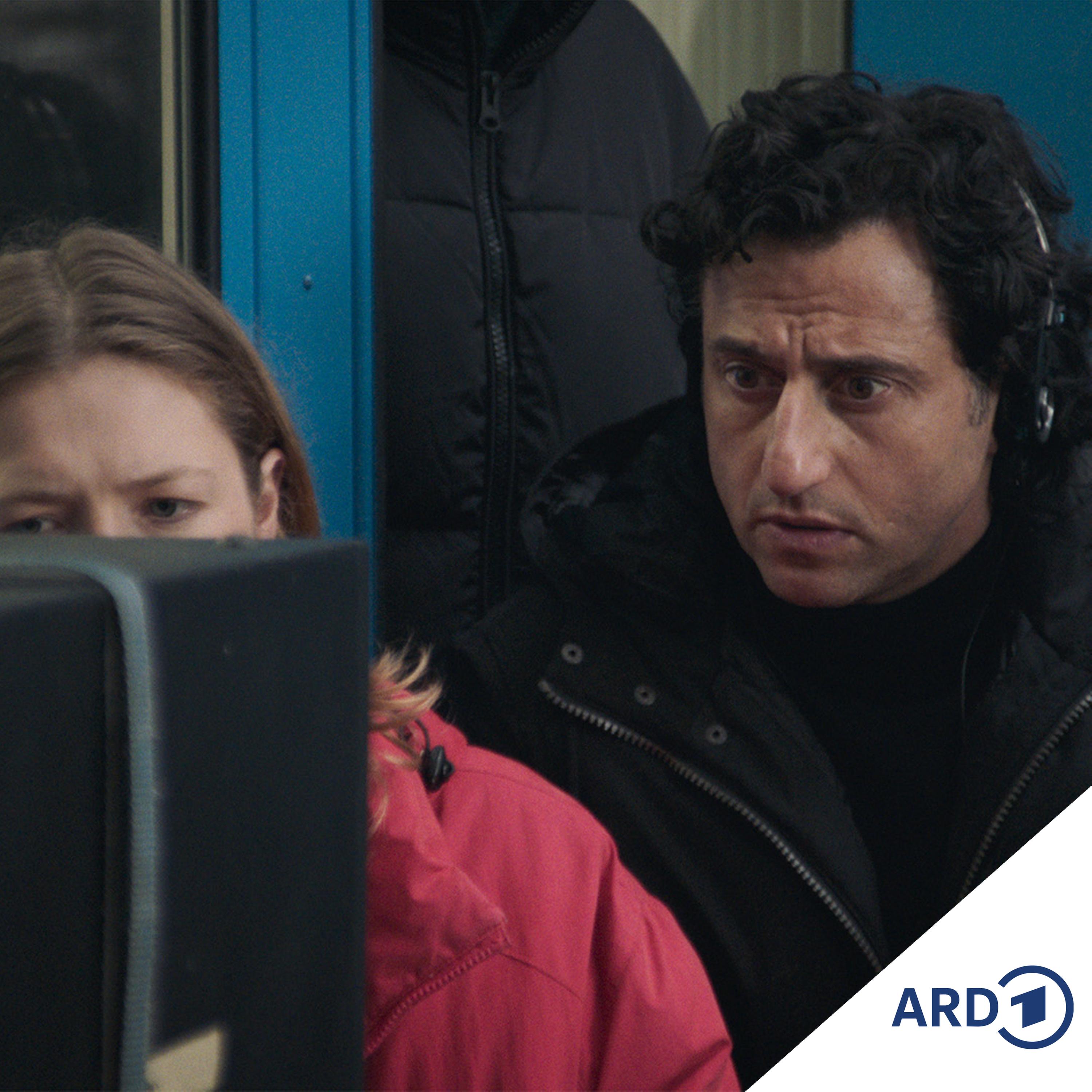 Aufregung um verbrannten Koran: Thriller "Hysteria" startet im Kino episode artwork