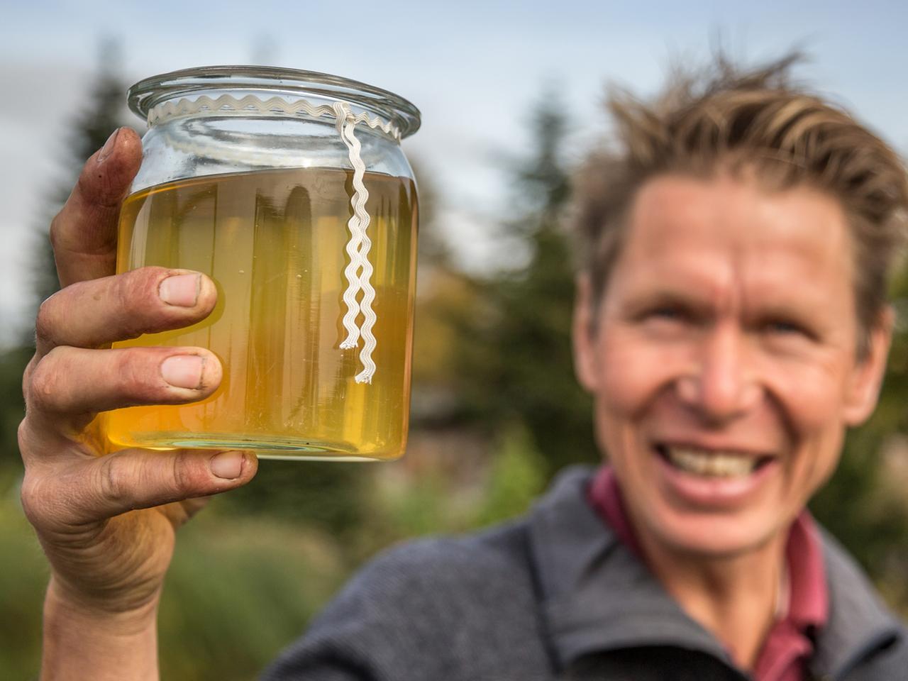 Urin: "Goldwasser" fr den Garten