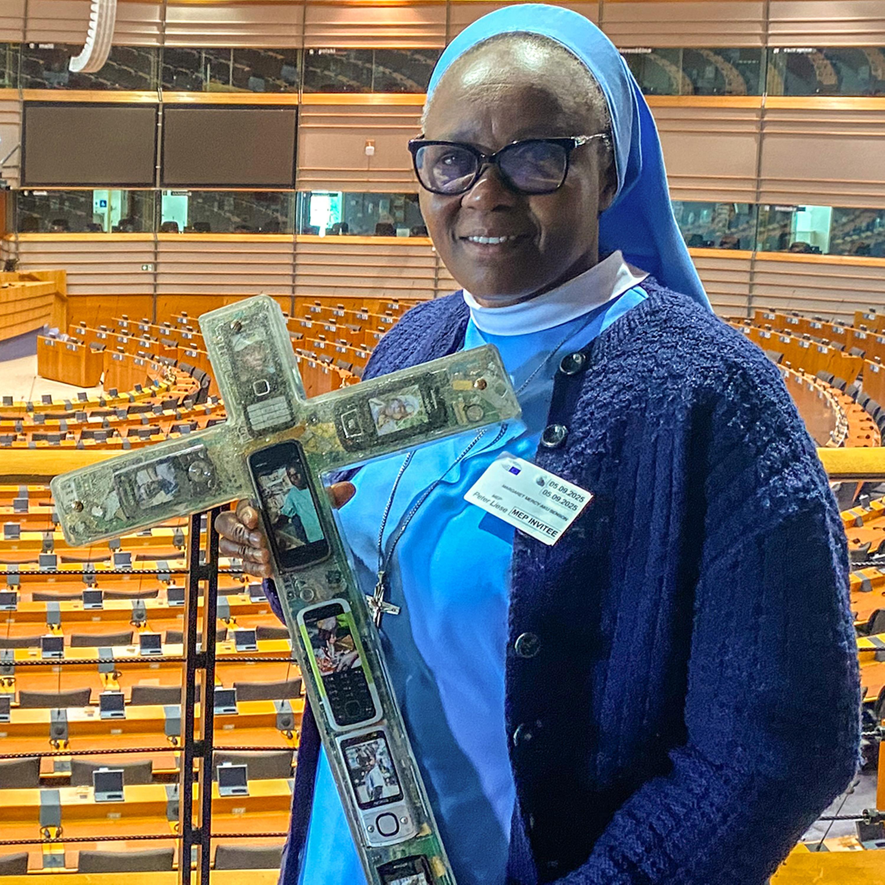 Gott und die Welt mit Sister Mercy Benson episode artwork