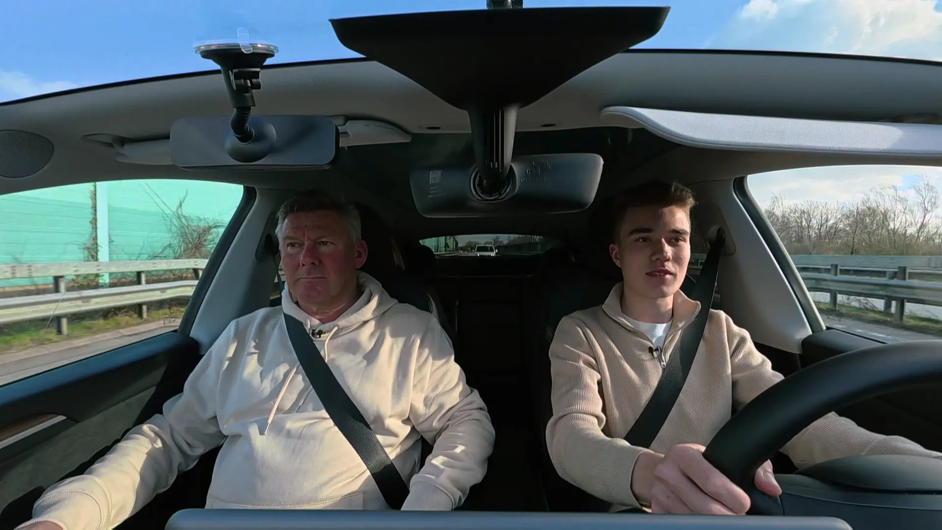 Elektroautos in Fahrschulen: Warum der Verbrenner trotzdem bleibt