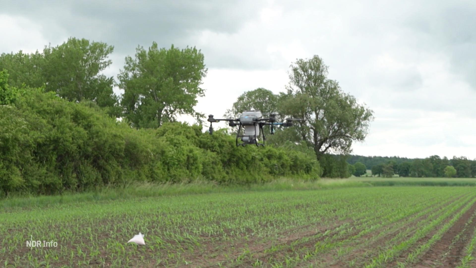 Digitaler Bauernhof: Drohnen und Roboter machen Feldarbeit
