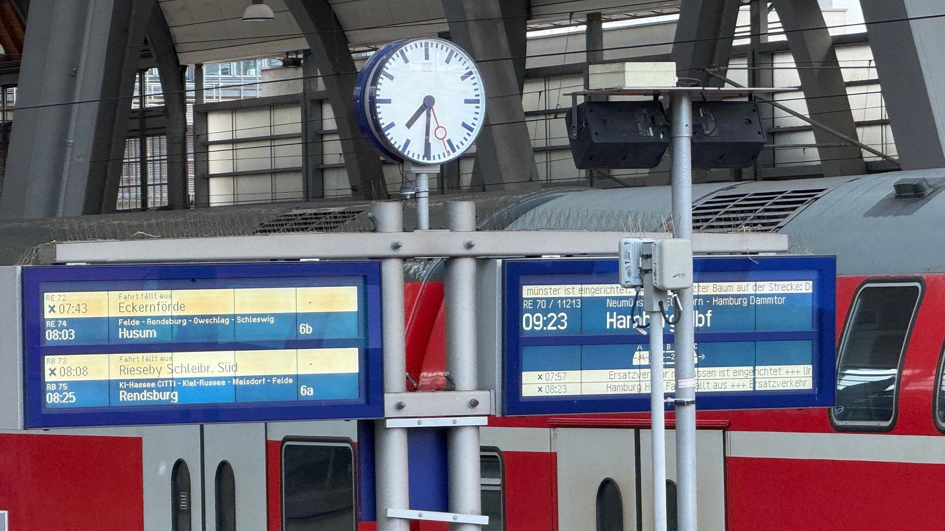 Kaputte Oberleitung: Viele Züge von und nach Kiel fallen aus