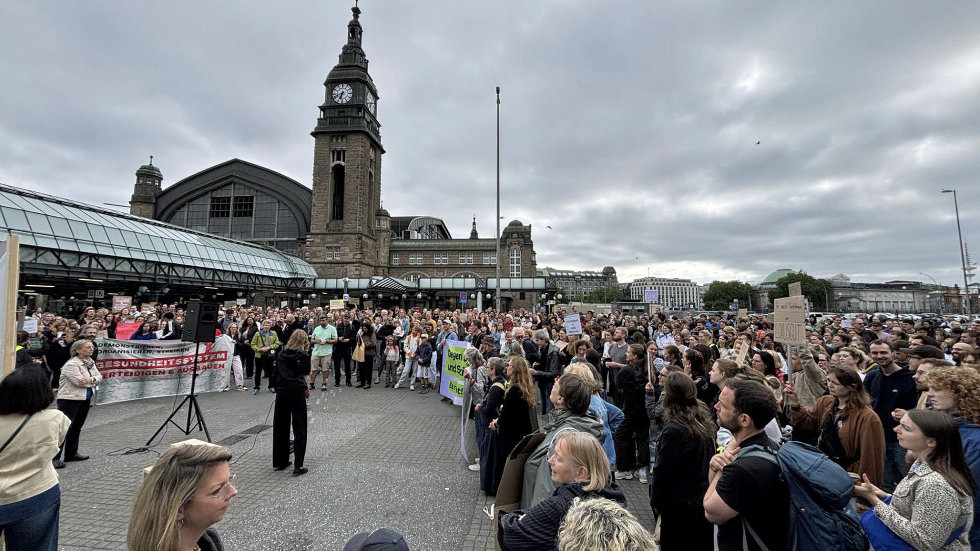 Demo gegen Kürzungen in der Psychotherapie