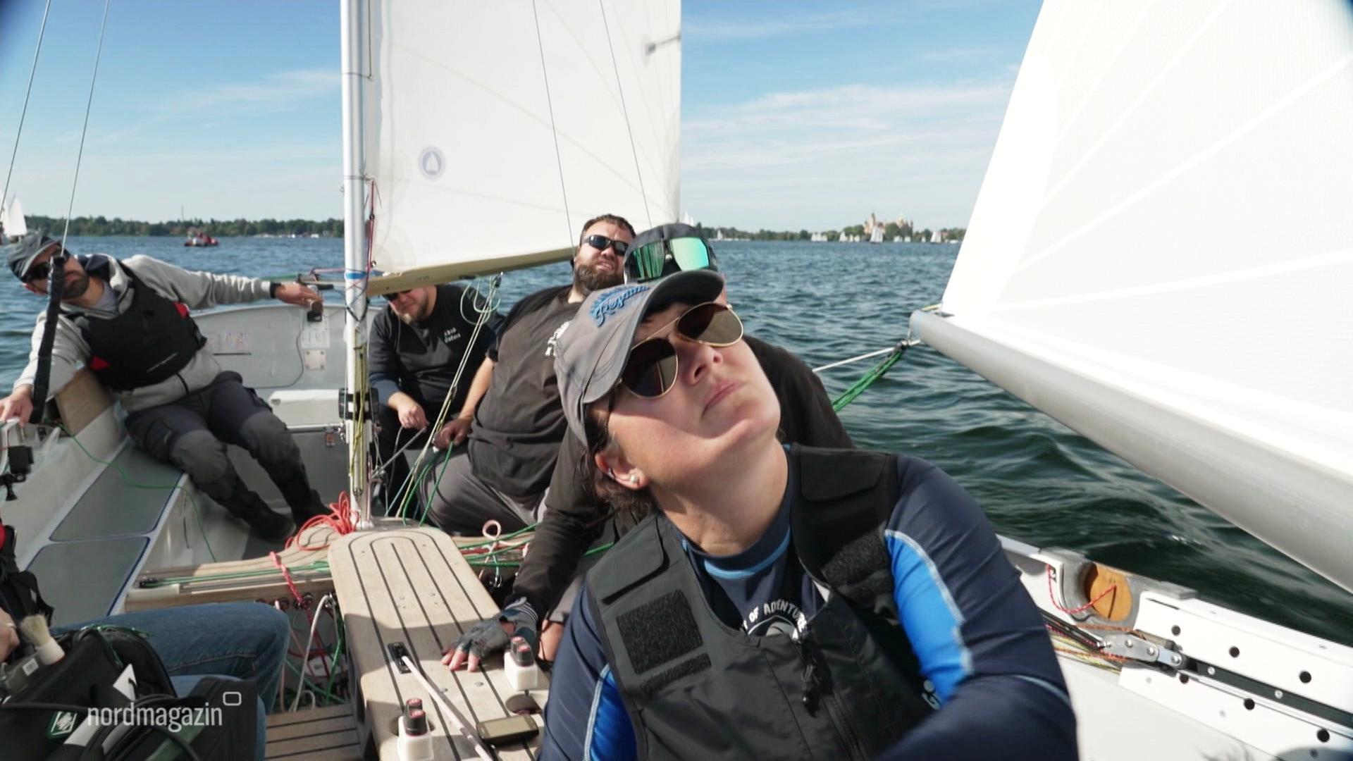 Enges Rennen beim Kuttersegeln in Schwerin