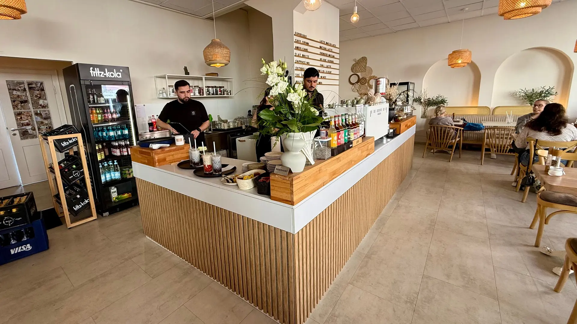 Warm, offen, heimisch: Café macht religiöse Vielfalt erlebbar