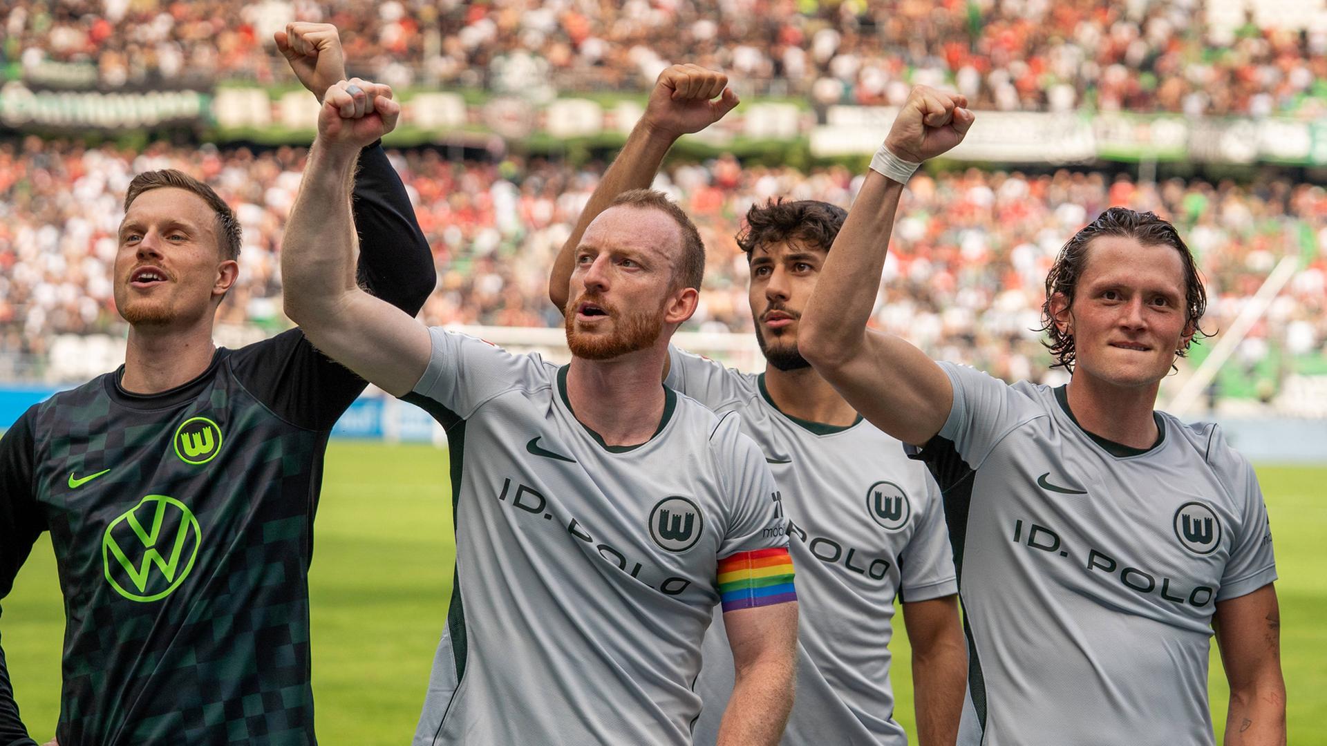 Holpriger Start - aber VfL Wolfsburg sieht ein neues Wir-Gefühl