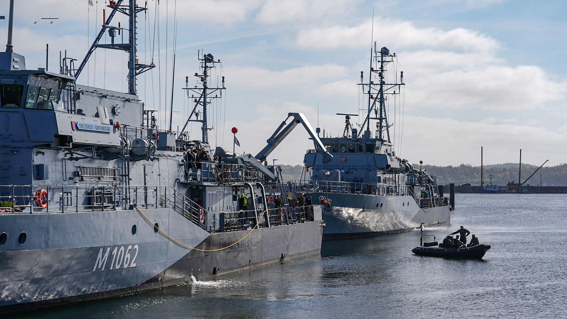 Von Kiel in die Straße von Hormus? Minenjagdboot hat Hafen verlassen