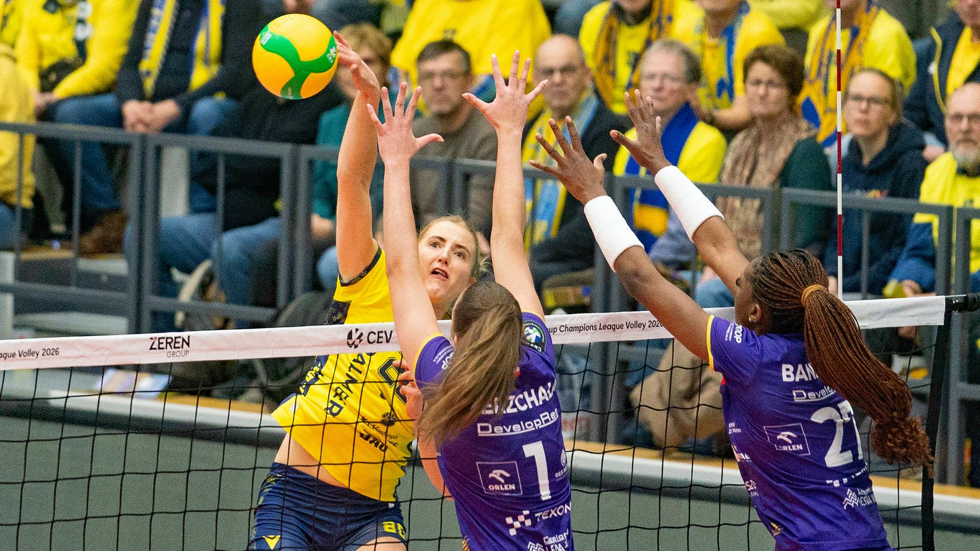 SSC-Volleyballerinnen verlieren gegen polnischen Meister knapp