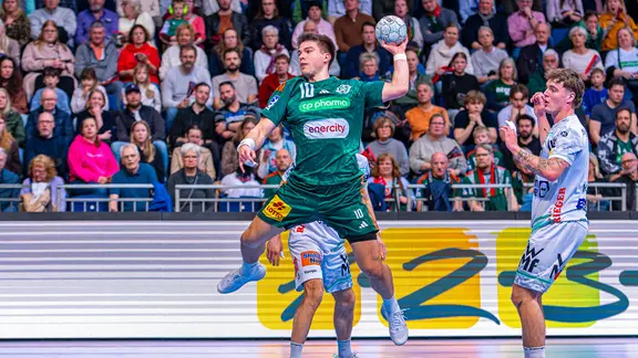 Hannovers Renars Uscins beim Wurf | Imago Images/Jan Guenther Hannovers Renars Uscins beim Wurf