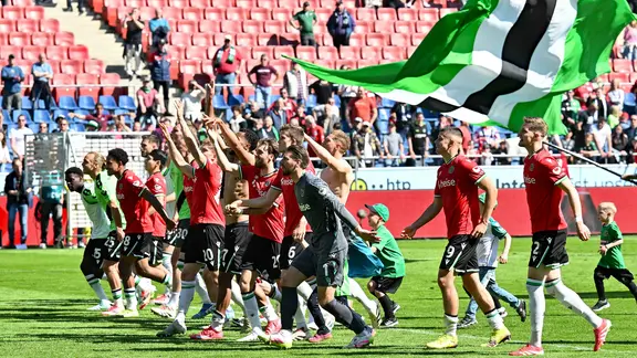 Jubel bei den Fußballern von Hannover 96