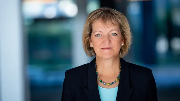 Moderatorin Sabine Dahl