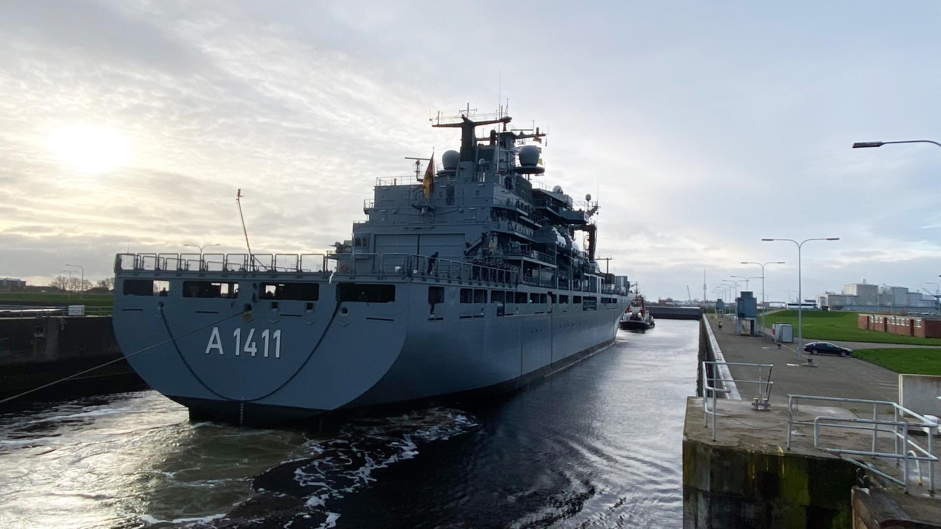 Marineschiff "Berlin" läuft heute zum NATO-Einsatz aus