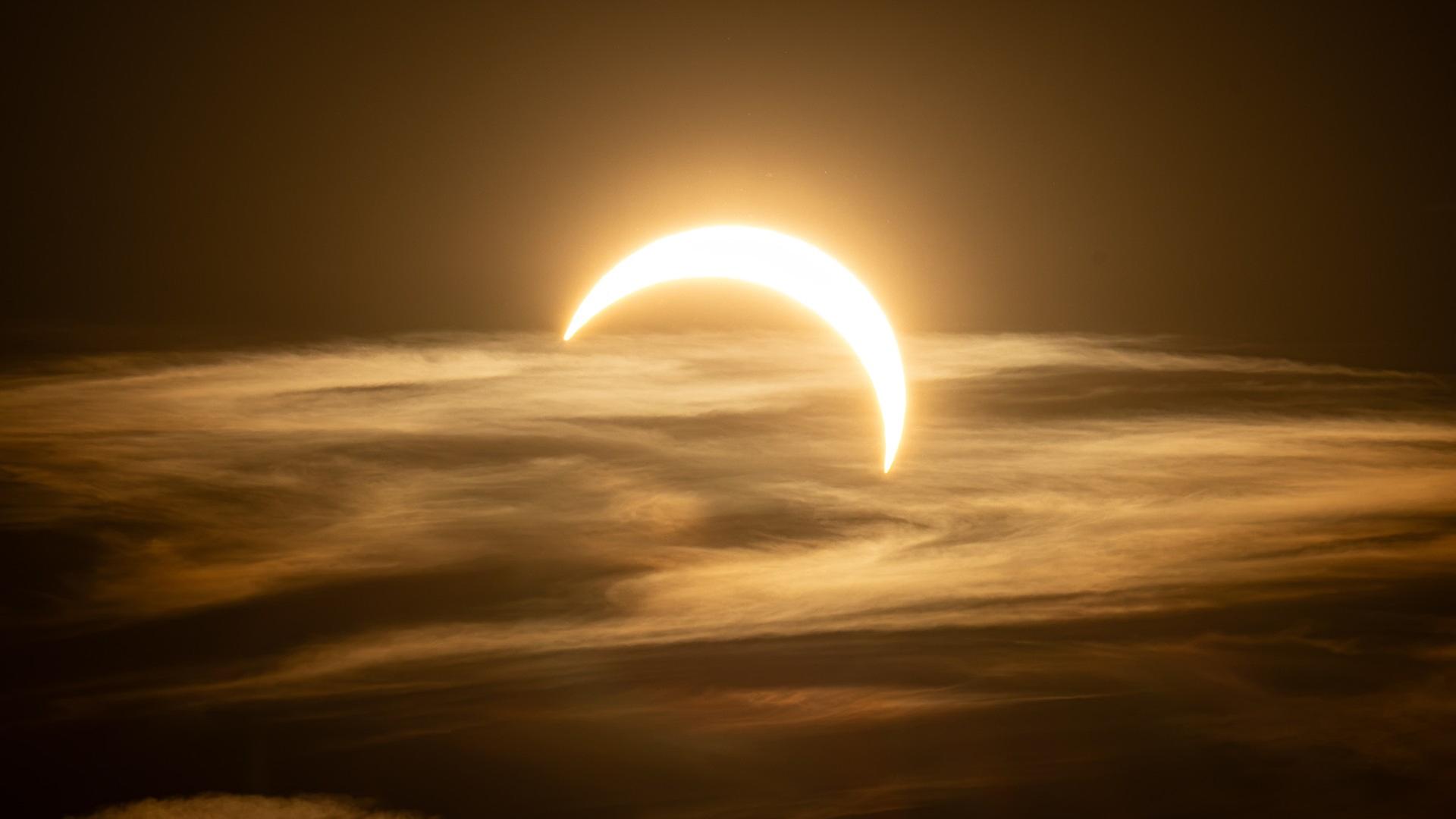 Sonnenfinsternis im Norden: Fotos und Video vom Naturspektakel